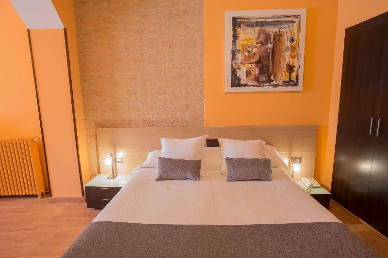 Hotel Segle XX Tremp Kültér fotó